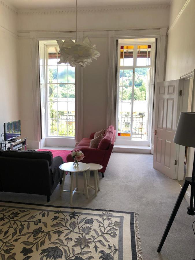 Grosvenor Place Spacious Studio Apartment Bath Exterior photo